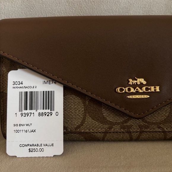 Coach Etta Carryall Bag with Matching Slim Envelope Wallet - Picture 10 of 10